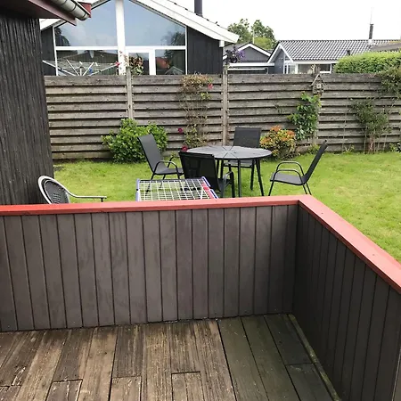 펜션 Summer House Only 150 Meters From The Water 보르콥
